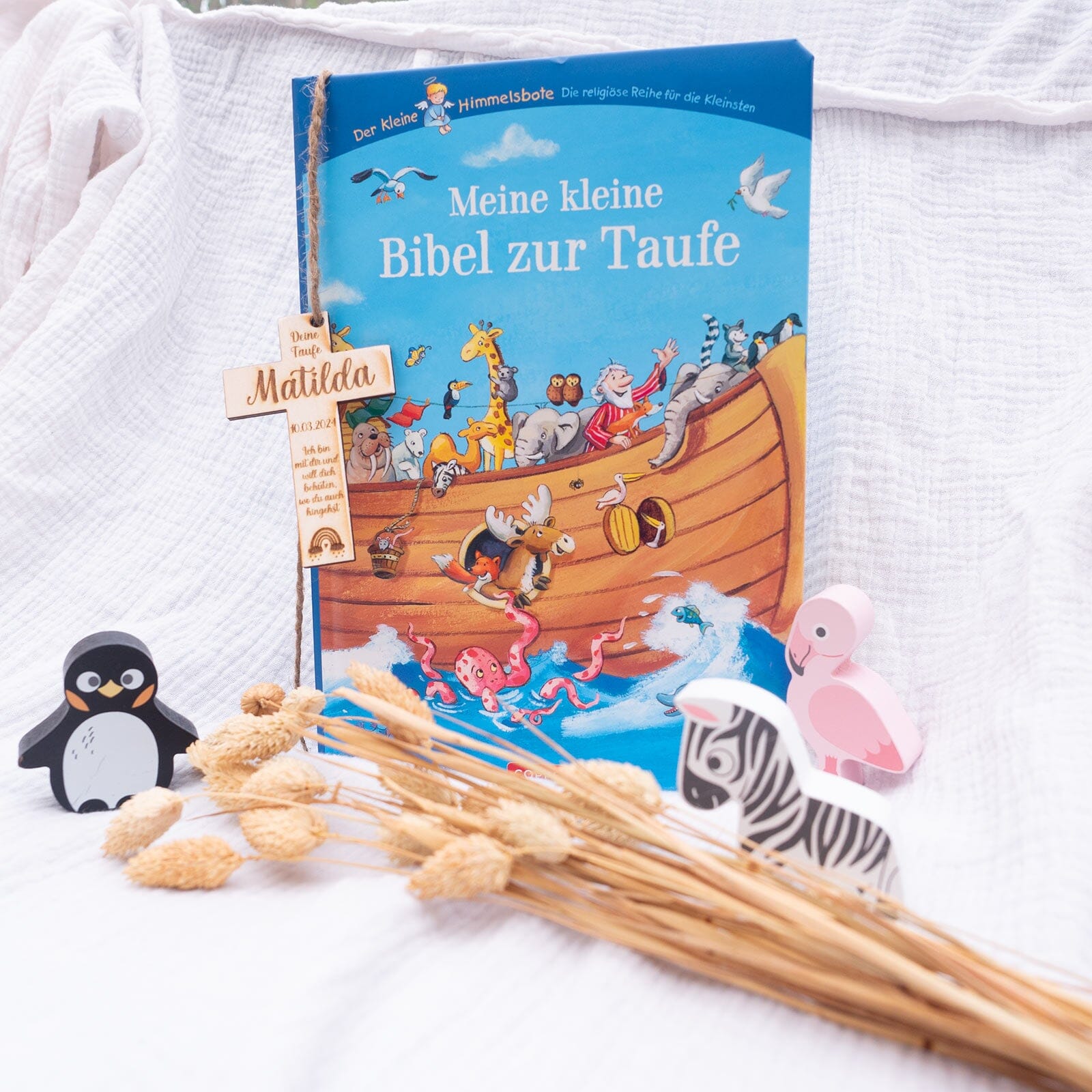 Kinderbibel personalisiert - Taufgeschenk mit Kreuz aus Holz Buch minipishop 