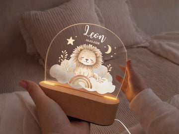 Nachtlicht personalisiert Motiv Baby Löwe, Babygeschenk zur Geburt Junge minipishop 