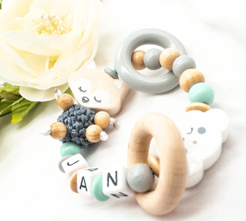Greifling mit Namen Mädchen Junge Fuchs Wolke Holz mint Greifling MiniPiShop 