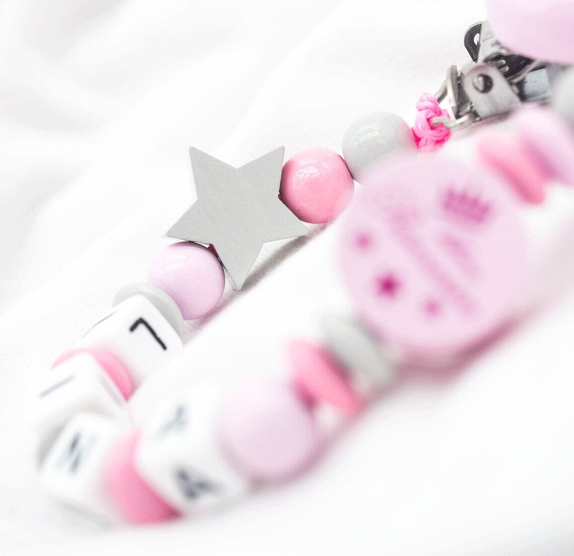 Schnullerkette mit Namen Mädchen Kleine Prinzessin + Stern grau rosa Schnullerkette minipishop 