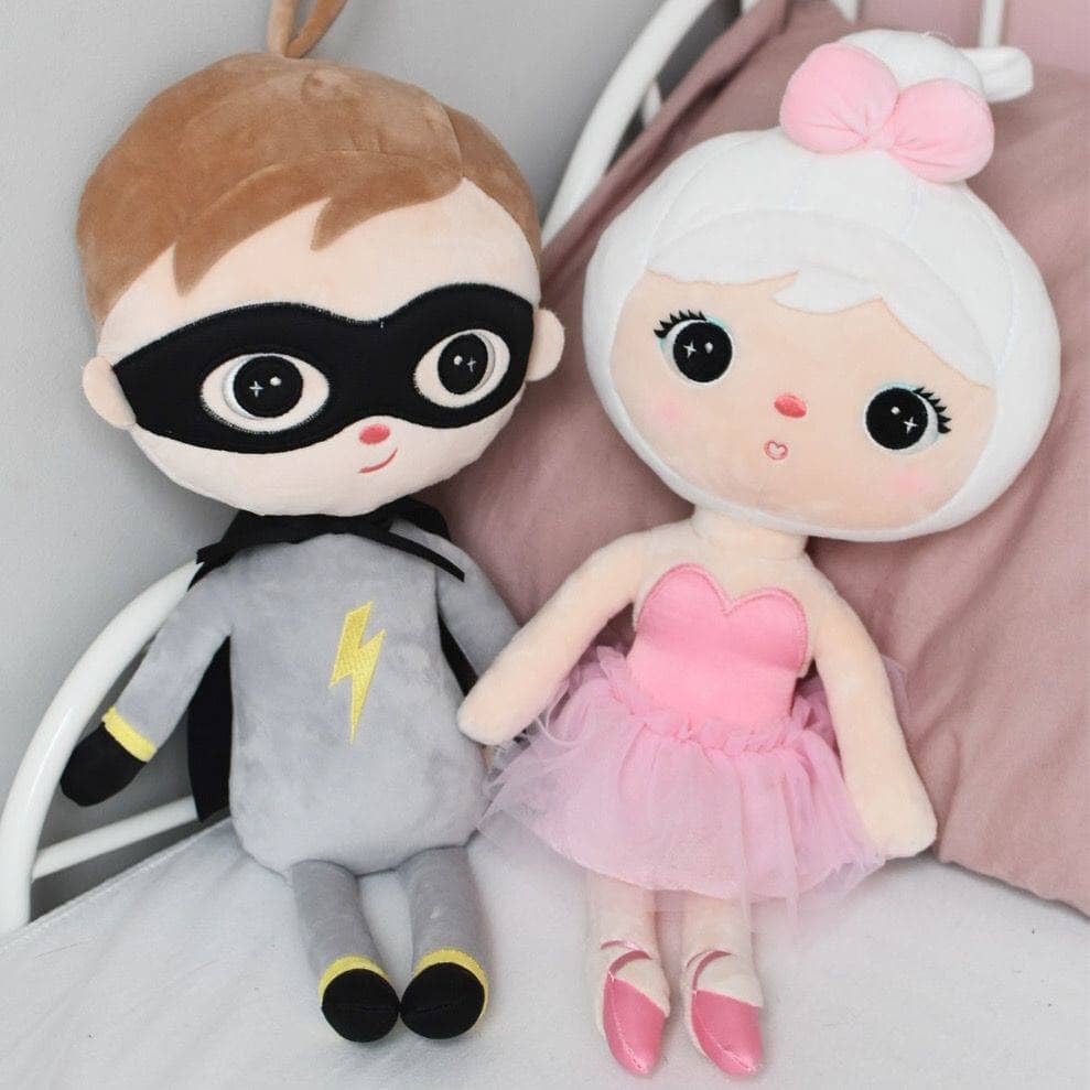 Superheld mit Namen Hero Schwarz Gelb minipishop Held ohne Namen 